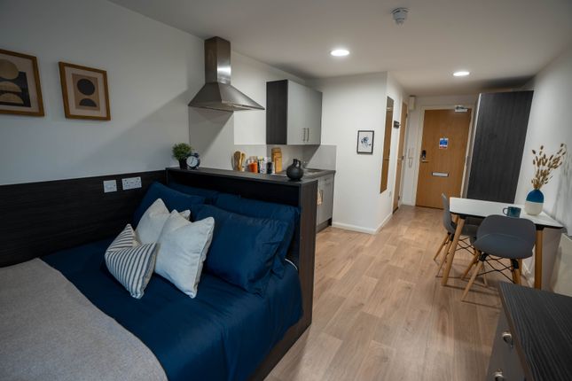 Flat to rent in Midland Road, Bath