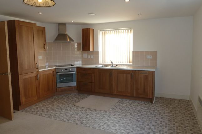 2 Bed Flat To Rent In St James Place Colchester Co4 Zoopla