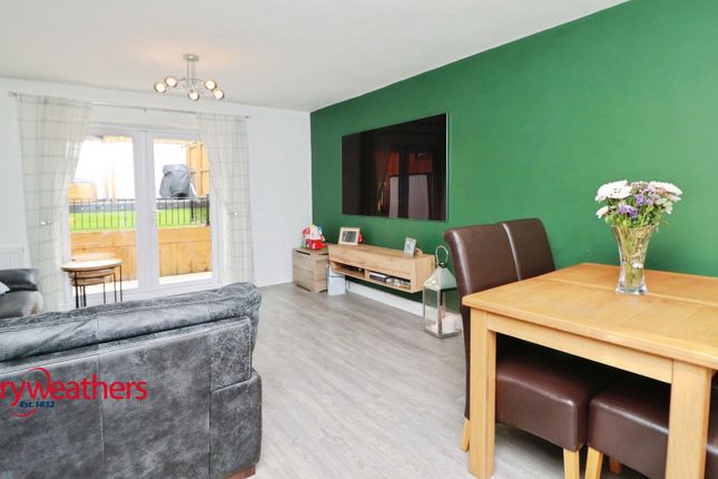 35, Harper Rise, Doncaster photo 4