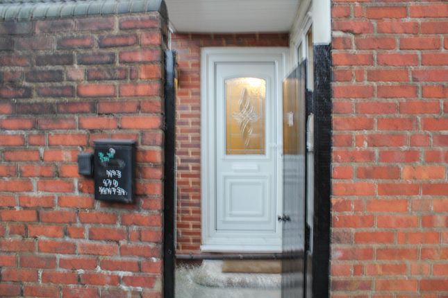 Bungalow to rent in Kent Street, Dudley