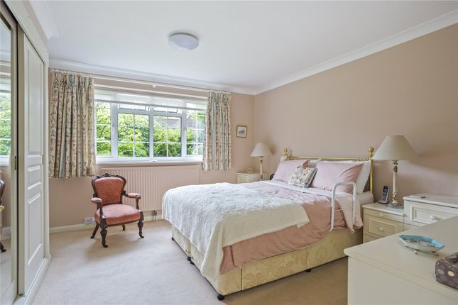 Flat for sale in Grove Road, Beaconsfield, Buckinghamshire