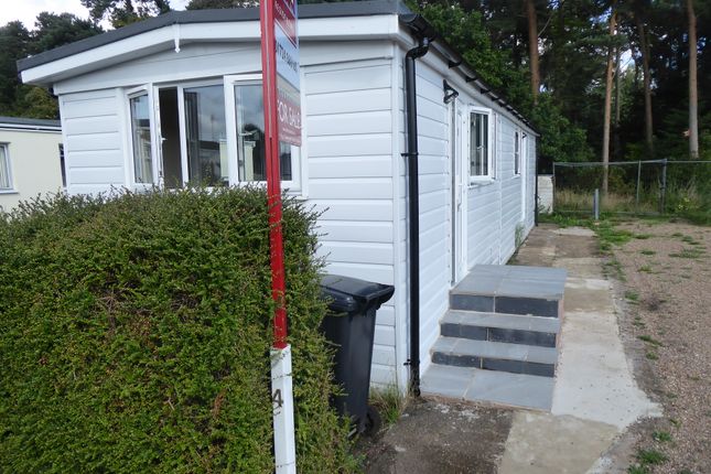 Mobile/park home for sale in Parklands Mobile Home Park, Scotter Road, Scunthorpe, Lincolnshire