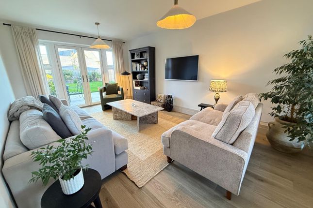 9, Thrup Way, Northampton photo 2