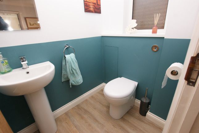 3, Dairy Close, Wimborne photo 5