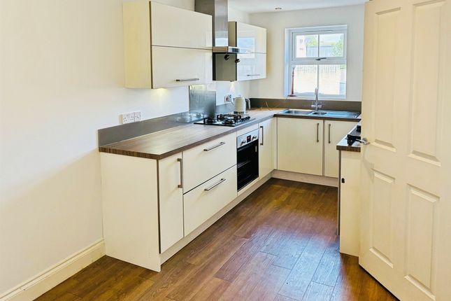 3, Bay Tree Court, Woodbridge photo 4
