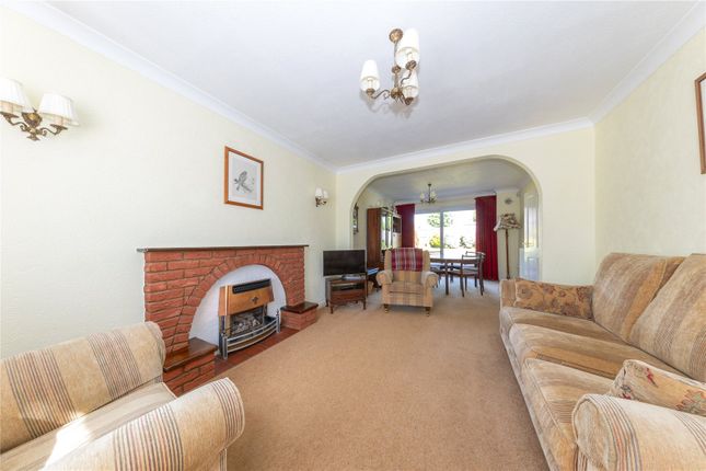 18, Ravenbank Road, Bedfordshire photo 3