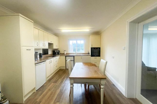 11, Woollards Lane, Great Shelford, Cambridge. photo 2