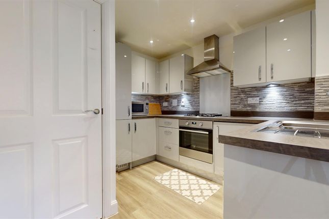 53, Cranmore Circle, Milton Keynes photo 3