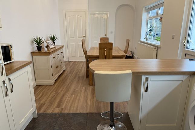 10, Capel Isaf Road, Llanelli photo 3