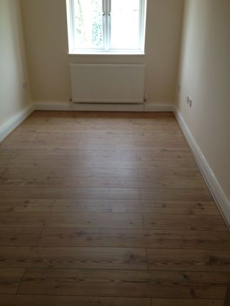 110, COTINGDON ROAD, FELTHAM photo 4
