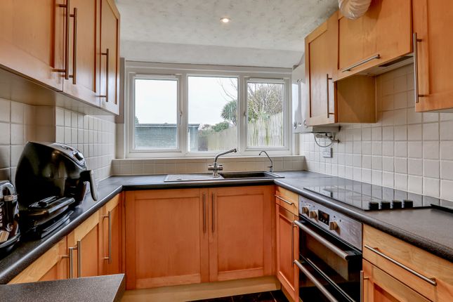 18, Horning Road, Poole photo 4