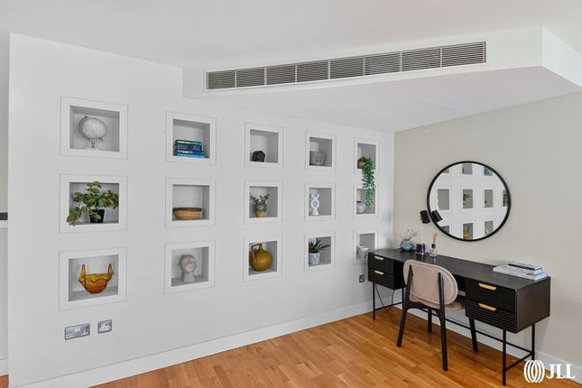 21, Courtyard House, Lansbury Avenue, London photo 4