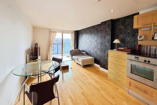 93, MacKenzie House, Leeds photo 2