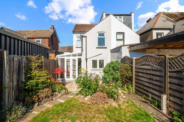 16, Ferndale Road, Banstead photo 4