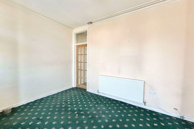 120, Conway Road, Llandudno Junction photo 3