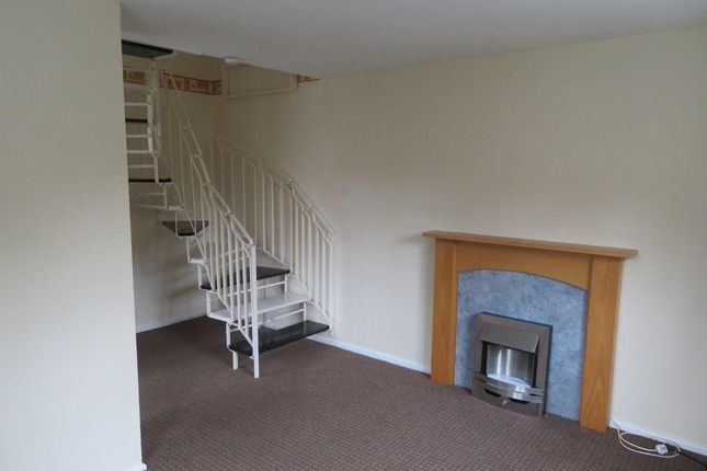 38, Willoughby Court, Peterborough photo 4