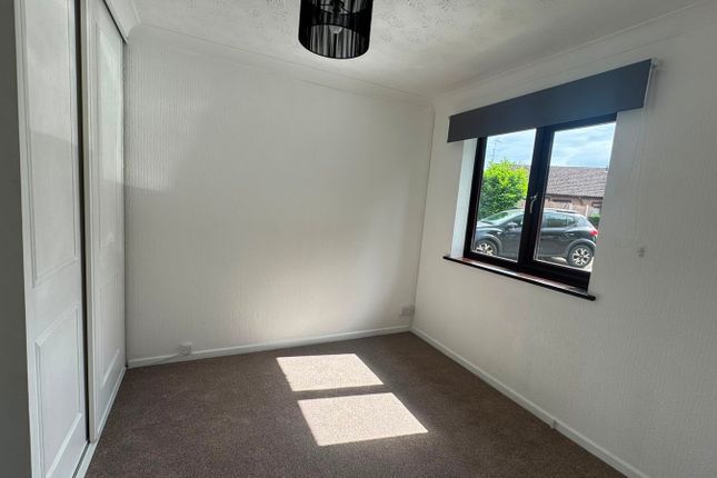 21, Launditch Crescent, Downham Market photo 3