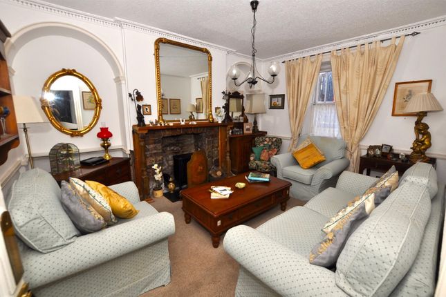 Osborne House, King Street, Laugharne Carmarthen photo 4