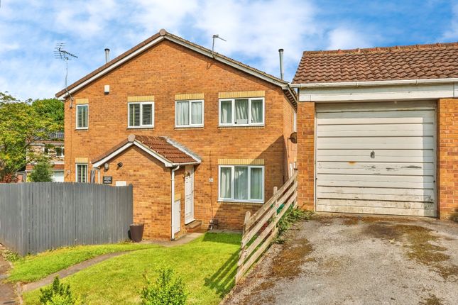 16, Gunn Close, Nottingham photo 2