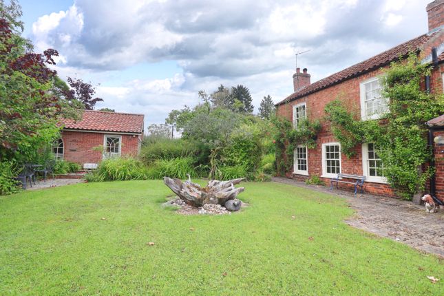 Pear Tree Cottage, 27, Rasen Road, Market Rasen photo 4