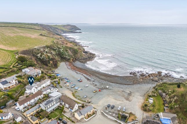 Chy An Bras, Porthallow, Helston photo 2