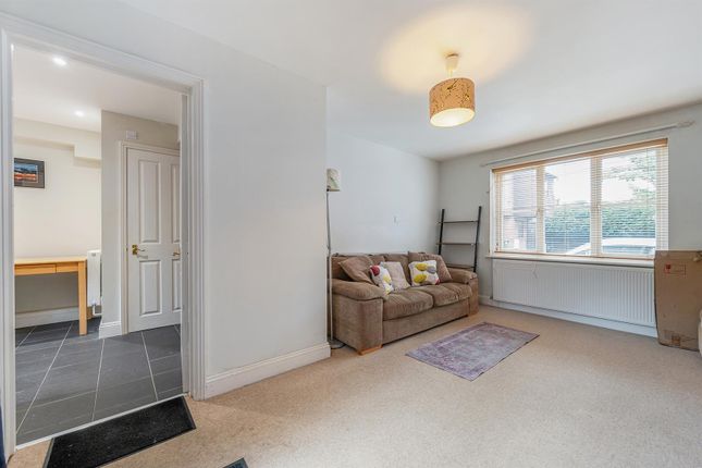 15, Winchester Street, Whitchurch photo 4