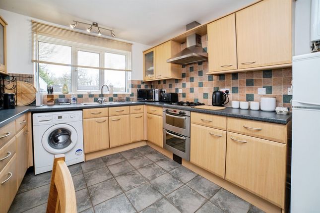 7, Cinder Road, Alfreton photo 4