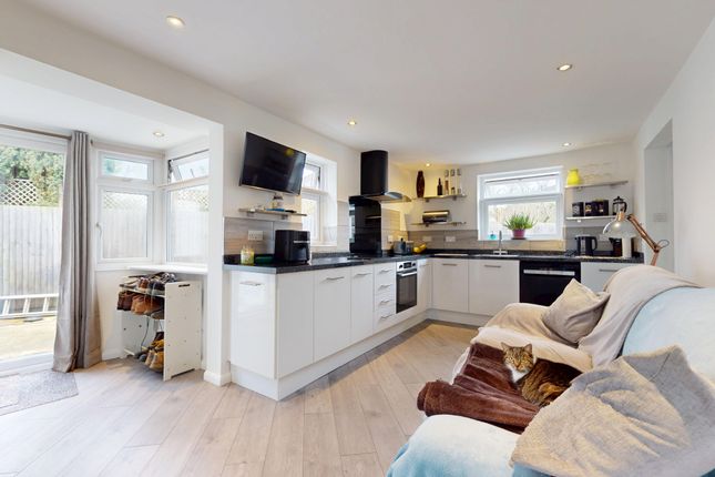 16, Forge Meadow, Maidstone photo 2
