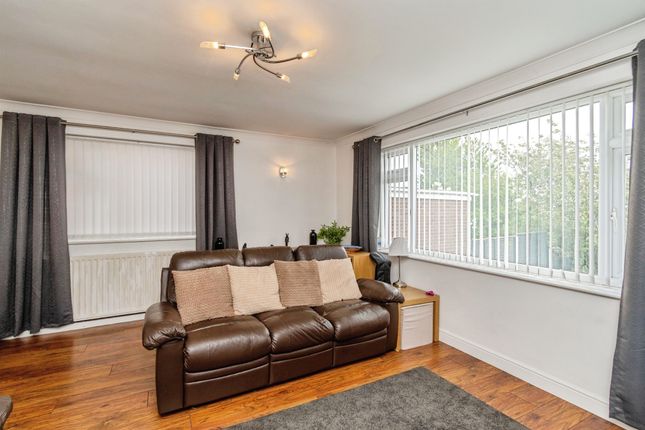 9, Melrose Drive, Cannock photo 4