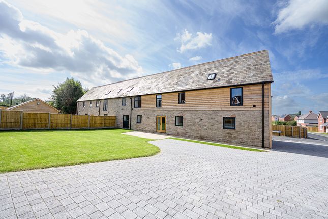 Thumbnail Barn conversion for sale in Holmer House Close, Holmer Hereford