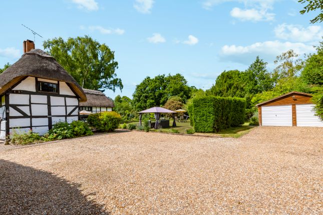 Old Cottage, Reading Road, Yateley Common photo 4