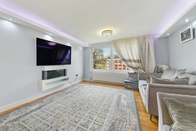 Flat for sale in Bramley Hill, South Croydon