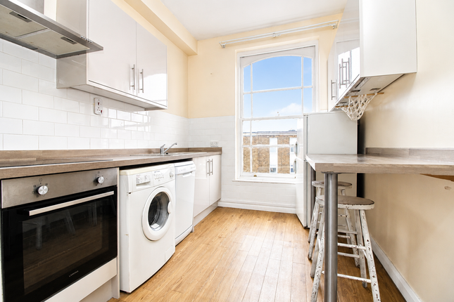 Hollywood Court 10-11,Flat 11, Royal Crescent, Margate photo 4