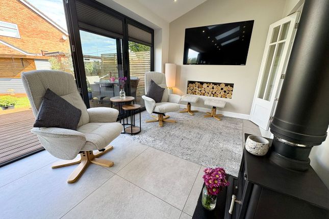 51, Waterfall Way, Leicester photo 2