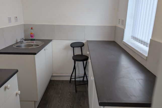 10, Mayfair Close, Liverpool photo 5