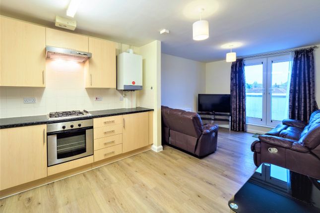 Thumbnail Flat to rent in Royal Court, Queen Marys Avenue, Watford, Hertfordshire
