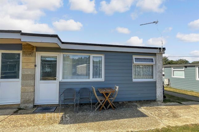 Sandown Bay Holiday Centre, Yaverland Road, Sandown photo 4