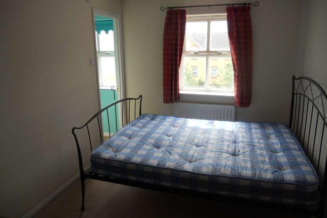 42, Aaron Hill Road, London photo 5