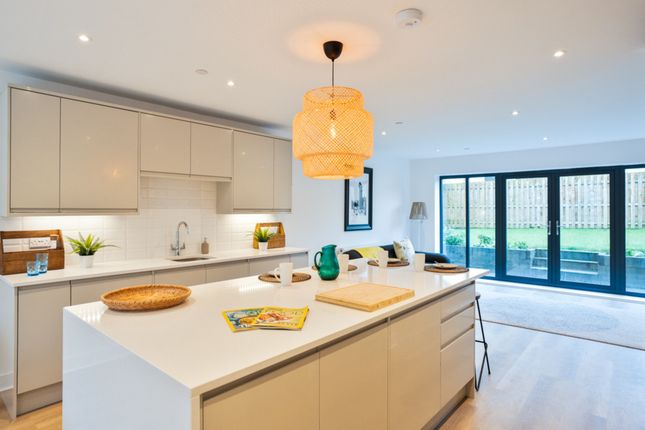 4, Clos Ty Mawr, Colwyn Bay photo 2