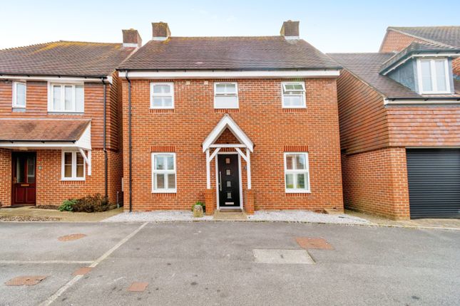 Thumbnail Detached house for sale in Botley Road, Fair Oak, Eastleigh, Hampshire
