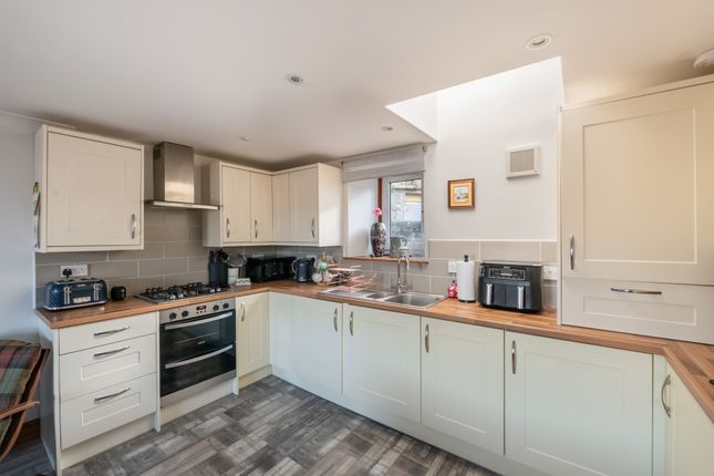 21 upper, Cornton Place, Crieff photo 4