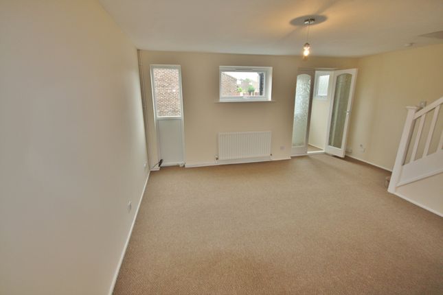 13, Petunia Crescent, CHELMSFORD photo 4