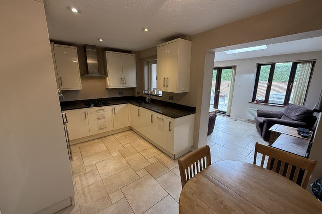 16, Kingsmead, Northampton photo 2