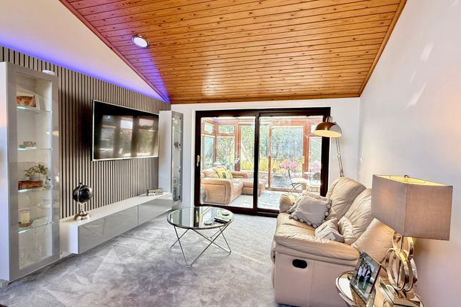 18 Ivy Close, St. Leonards, RINGWOOD photo 3
