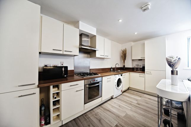 Flat for sale in Whitman Court, London