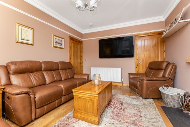 55, Drylaw Crescent, Blackhall, Edinburgh photo 3