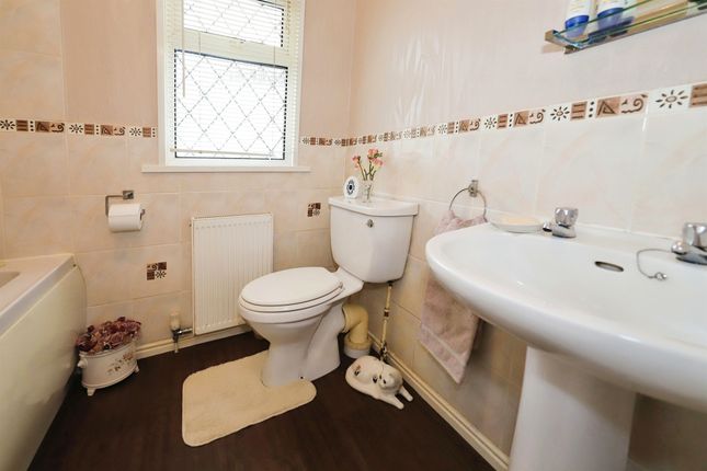 Mobile/park home for sale in Earls Ditton Lane, Hopton Wafers, Kidderminster