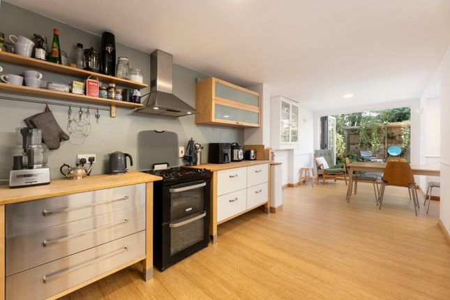 2-bed house on 158, Benhill Road, London, £875,000