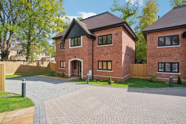 Thumbnail Detached house for sale in Parsonage Lane, Farnham Common