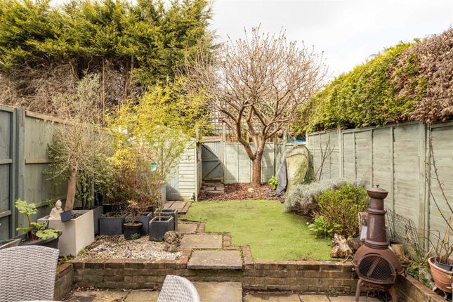 12, Grosvenor Mews, Prices Lane, Reigate photo 3